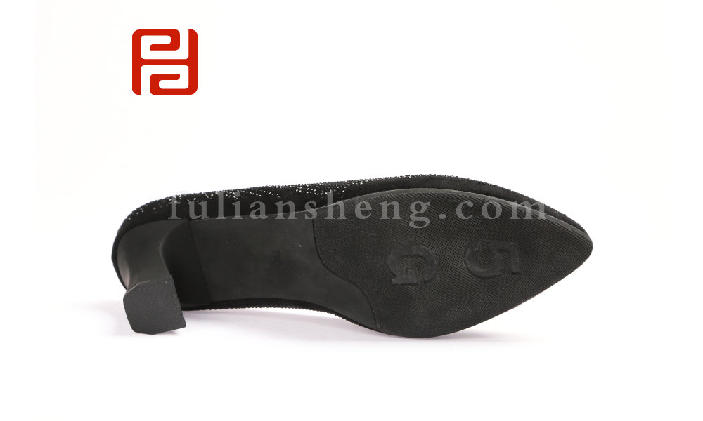 福連升春款女士水鉆高跟時(shí)尚通勤工作老北京布鞋圖片