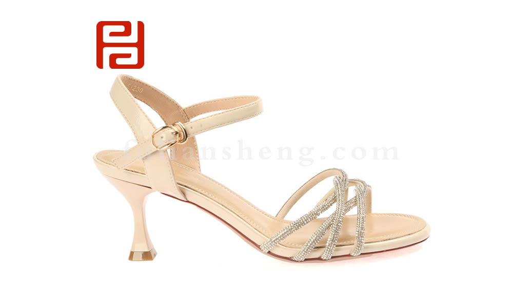 福連升夏季女涼鞋夏新款女仙女風(fēng)時裝涼鞋一字帶涼鞋女圖片