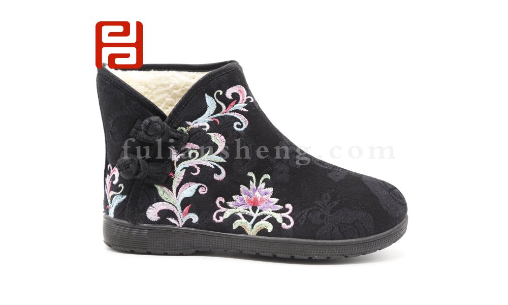 福連升老北京布鞋女冬季加絨保暖民族風(fēng)繡花短靴圖片