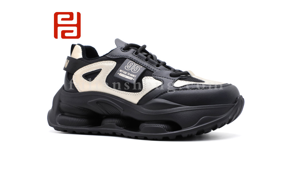 福連升冬季新品運(yùn)動(dòng)生活女鞋時(shí)尚運(yùn)動(dòng)老爹鞋