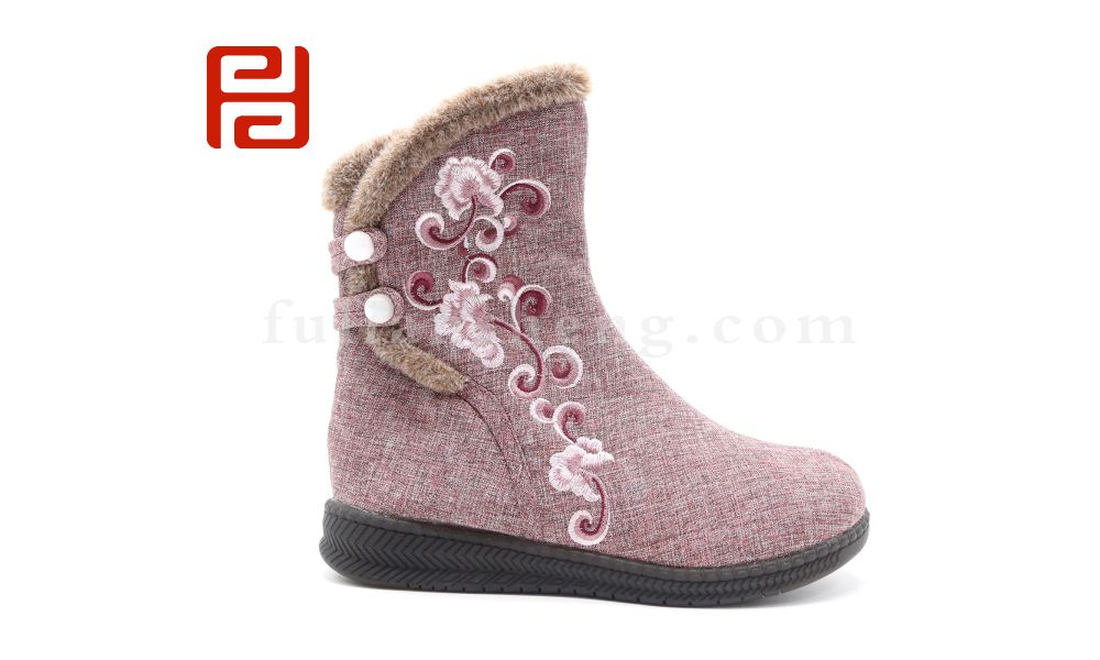 福連升老北京布鞋冬季加絨保暖中國風(fēng)刺繡短靴女款圖片