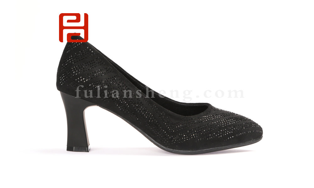 福連升春款女士水鉆高跟時(shí)尚通勤工作老北京布鞋(圖1)