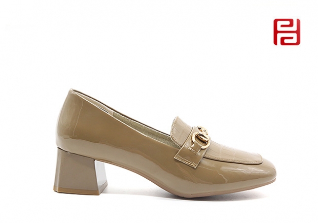 春季新款漆皮亮面粗跟舒適樂(lè)福鞋中跟時(shí)尚女單鞋