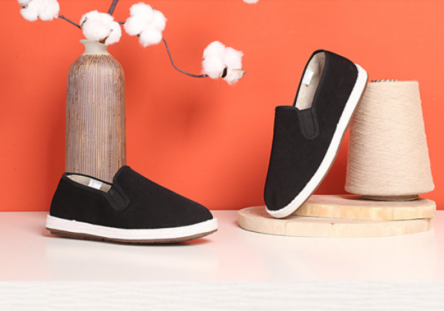 這雙老北京布鞋，我們中國(guó)人穿了3000多年