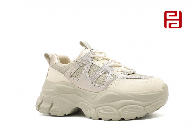 福連升冬季新款運(yùn)動生活女鞋時尚運(yùn)動老爹鞋