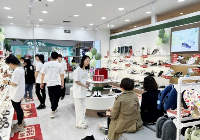 2024年經(jīng)營(yíng)鞋店要做出改變