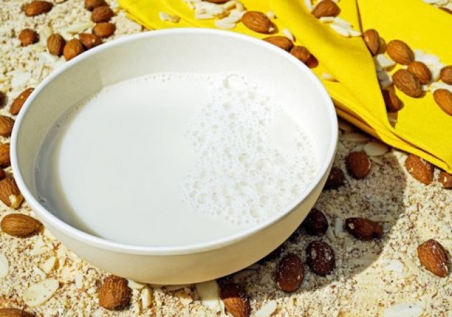 日攝入量需1200毫克？細(xì)數(shù)中老年人補(bǔ)鈣的食物有哪些？